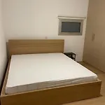 アパート Neoptolemou Residences