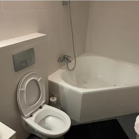 Neoptolemou Residences